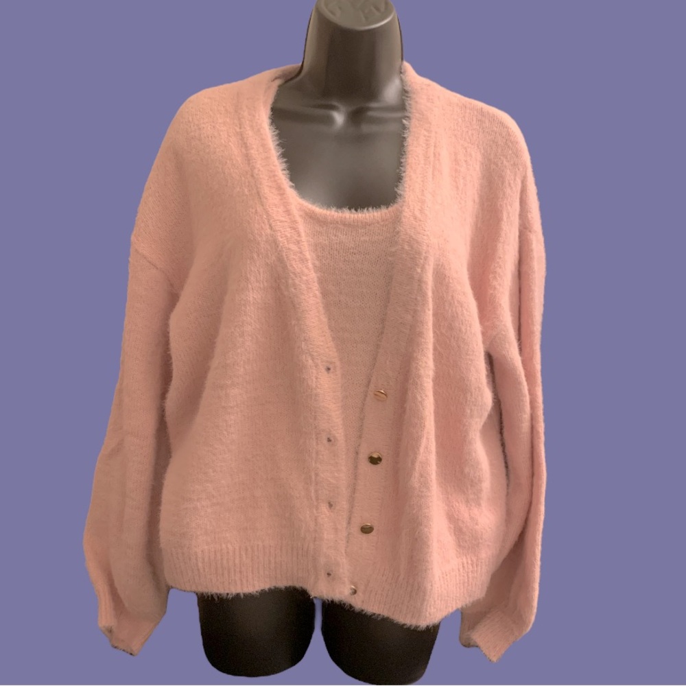 Absolutely famous light pink cardigan set